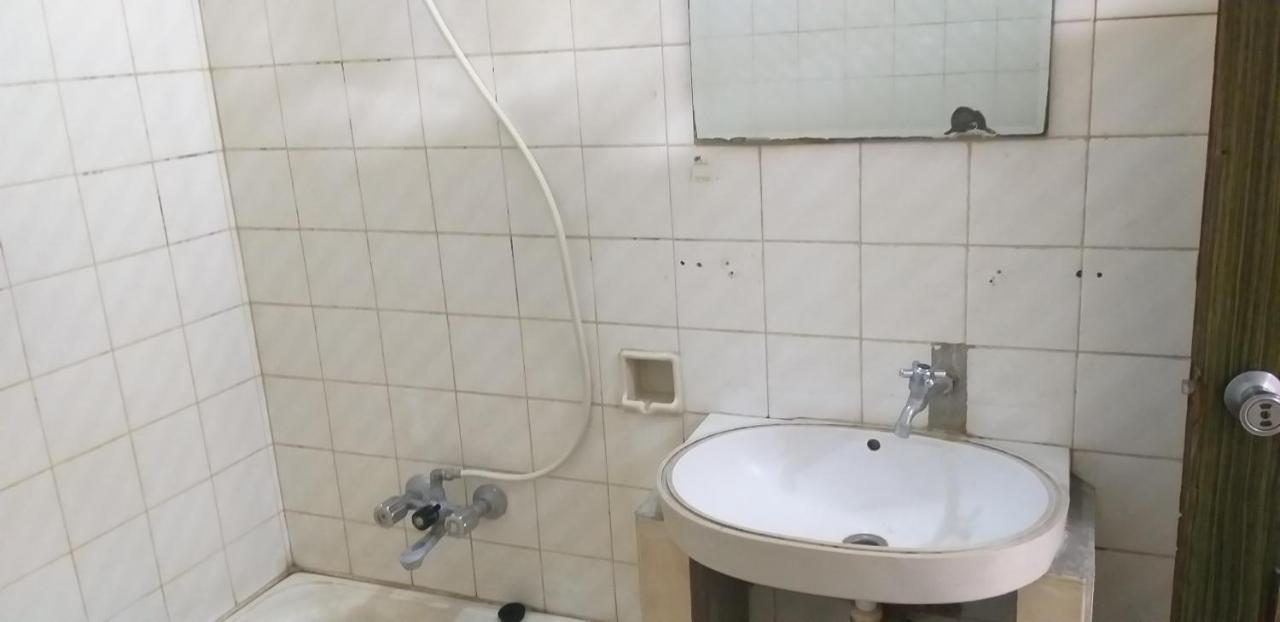 Intan Hotel Пурвакарта Экстерьер фото